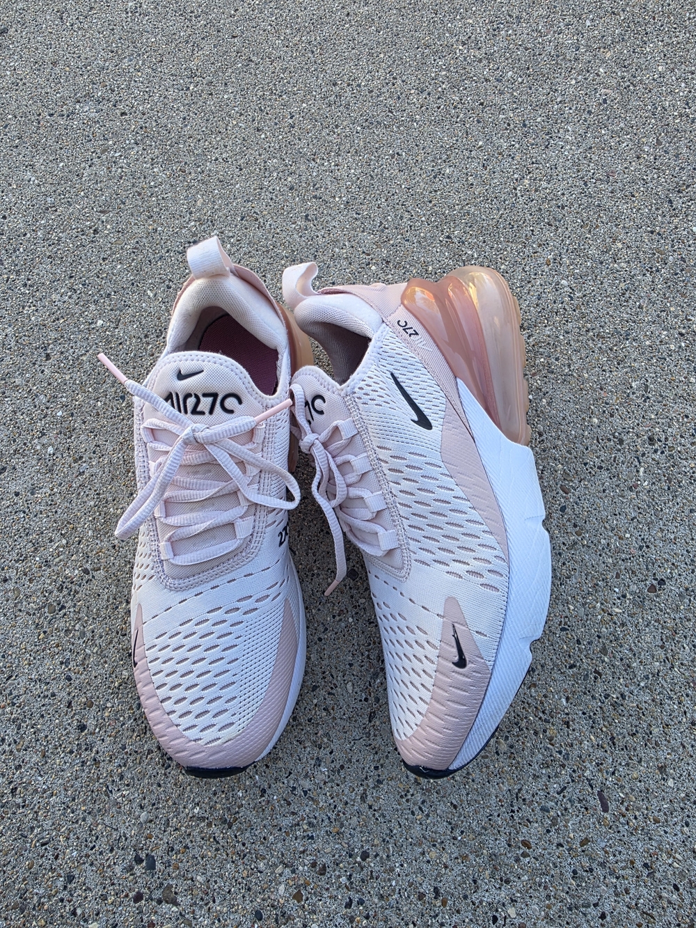 Nike Air Max 270 Women’s Sneaker Size 9 - Picture 3 of 16